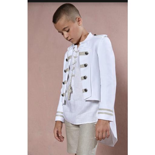 Traje levita Hortensia Maeso